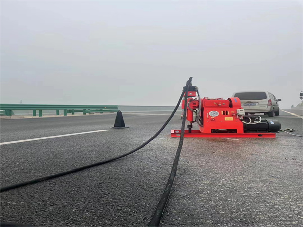 酉阳马路路基路面开裂下沉注浆加固灌浆